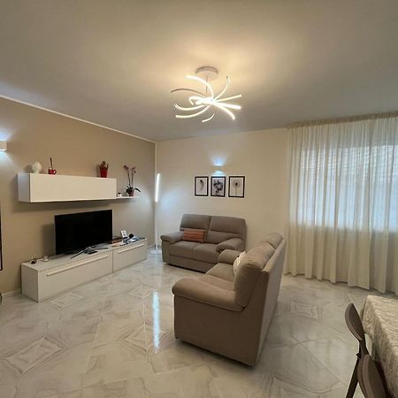 A Casa Di Chiara Lägenhet Lecce Exteriör bild